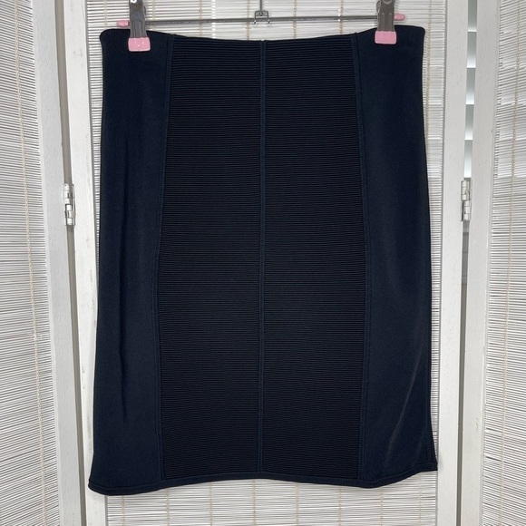 Ralph Lauren Black Label Ribbed Skirt Size S Has Stretch Thick Material - Picture 3 of 6